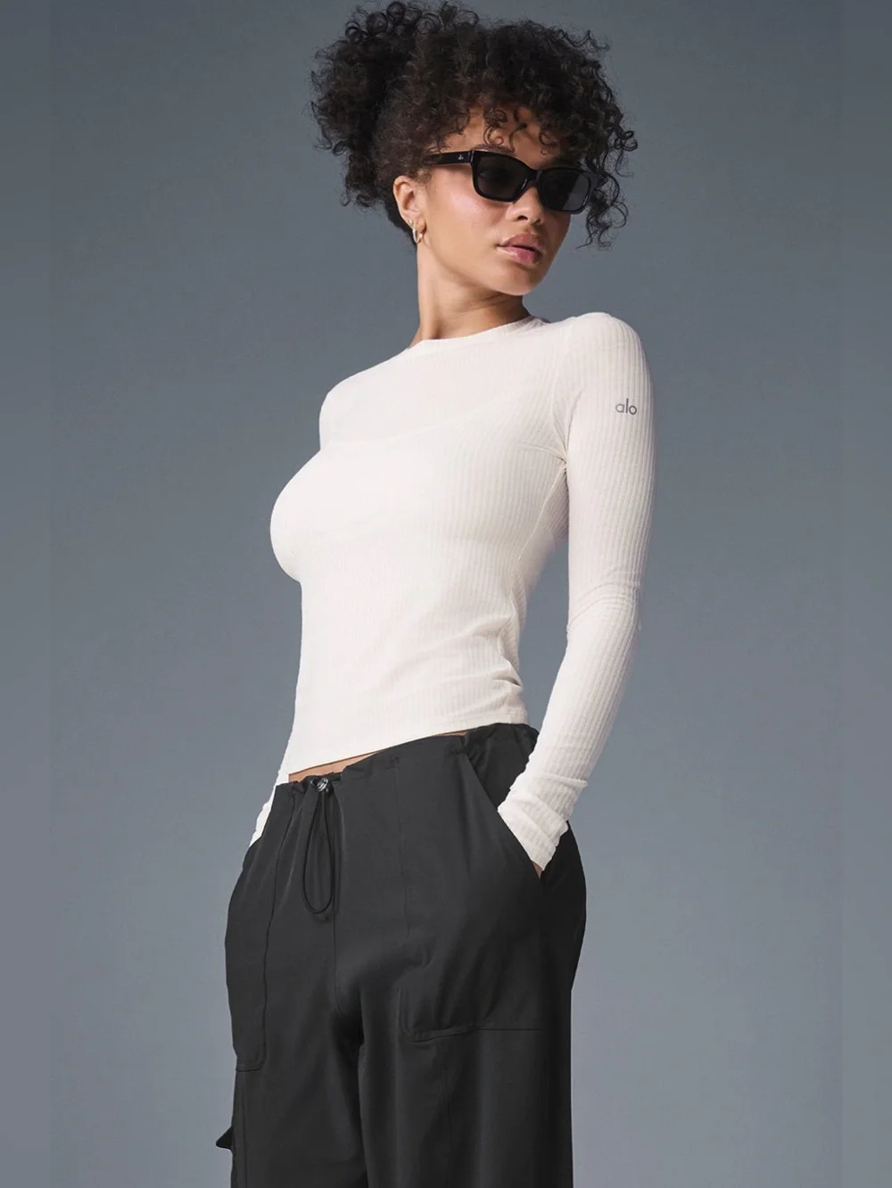 ALO Yoga Ribbed Sea Coast Long Sleeve in Ivory Size Medium